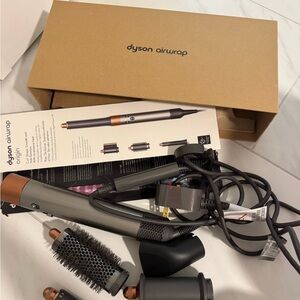 Dyson Airwrap Styler in Gray and Copper